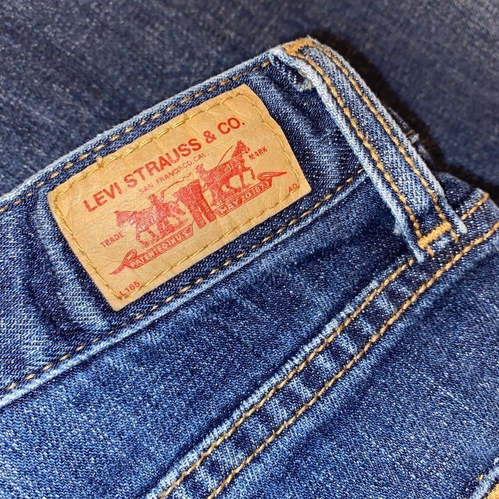 LEVI’S 552 Women’s Straight Leg Distressed Jeans in Medium BLU Wash Size 8 - Picture 7 of 7